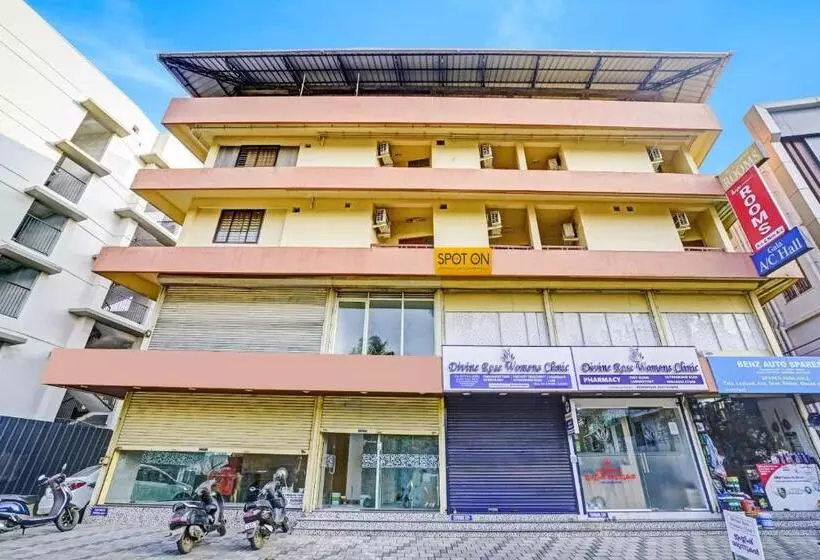 هتل Spot On 806027 Bright Homes