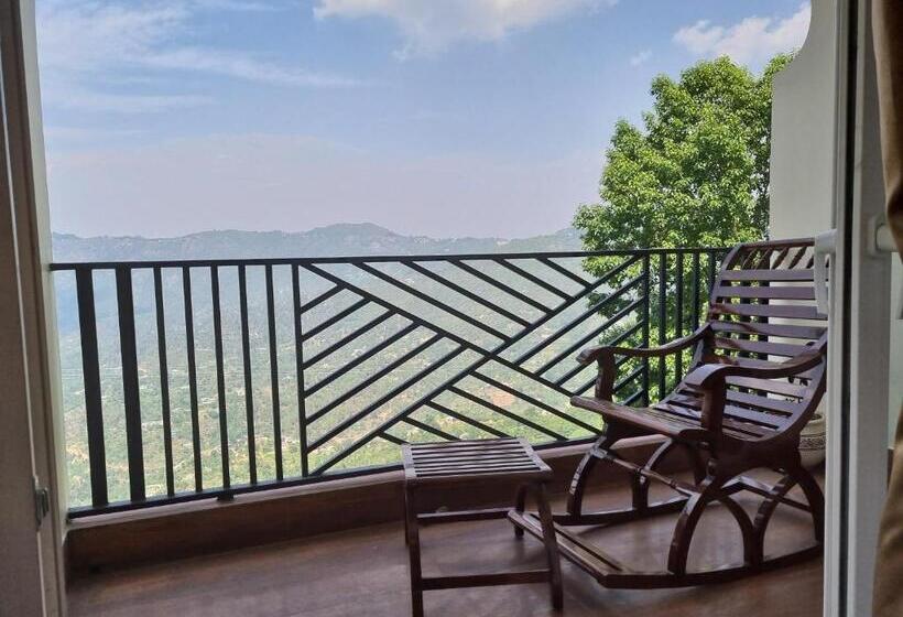 فندق The White Mountaina