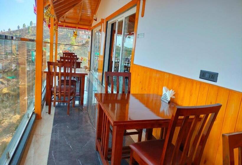 فندق The White Mountaina