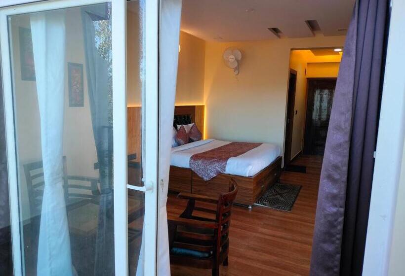 فندق The White Mountaina