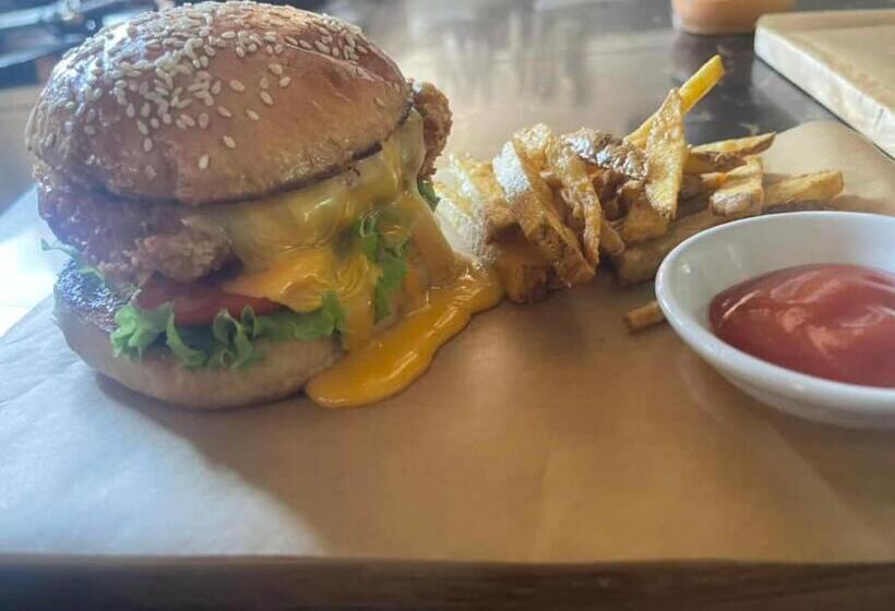 膳宿费 Bella Louise House