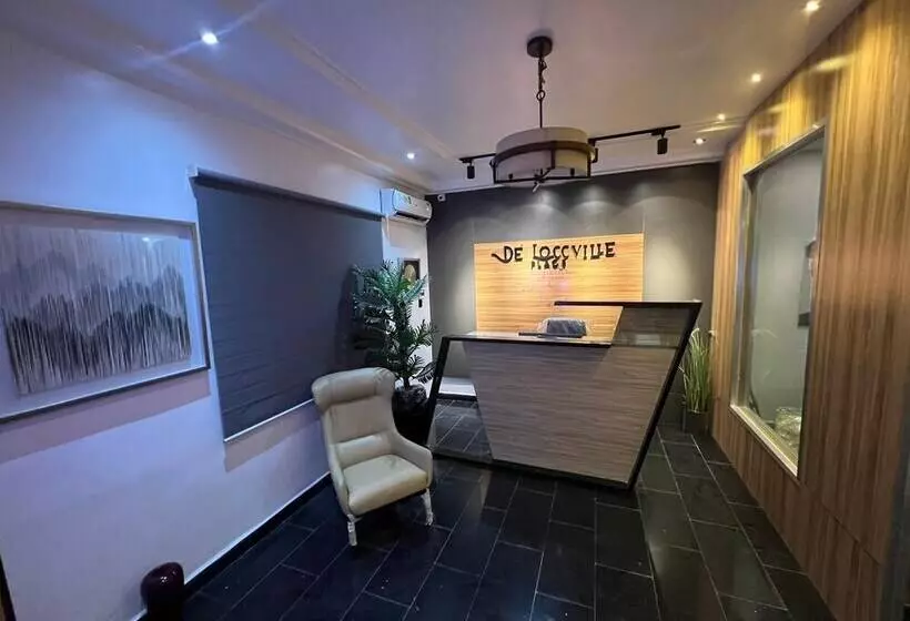 پانسیون De Loccville Place