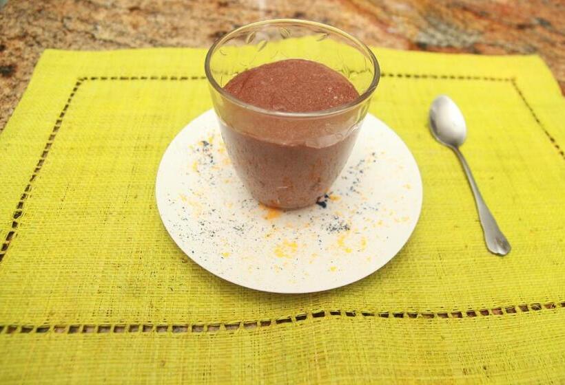 پانسیون L  Oasis De Verdure