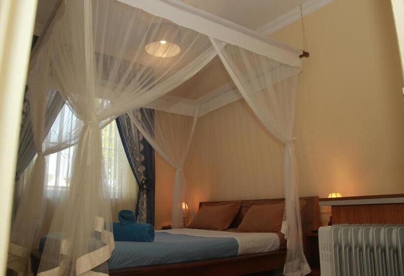 پانسیون L  Oasis De Verdure