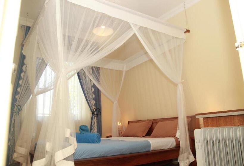 پانسیون L  Oasis De Verdure