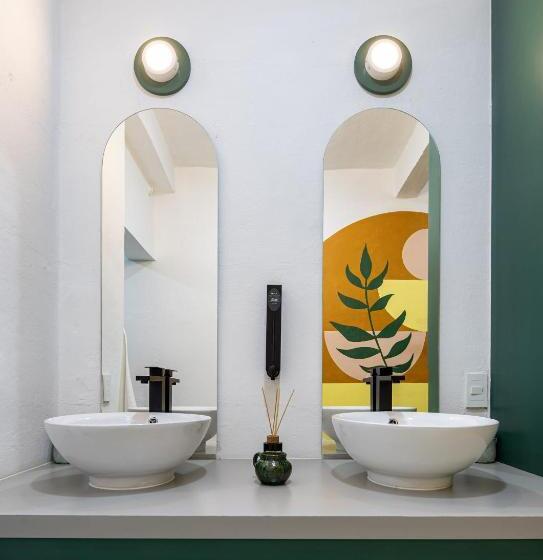 Общежитие Sleeps 9, Outdoor Space, Pingpong Table, In Villa