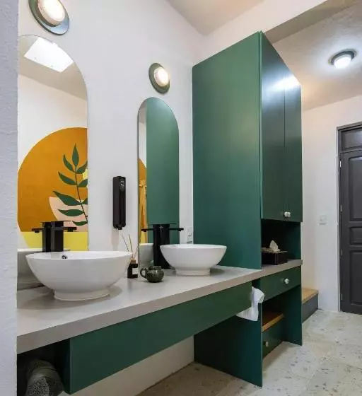 هاستل Sleeps 9, Outdoor Space, Pingpong Table, In Villa