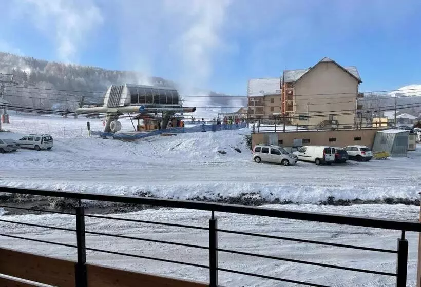 Appart Hôtel Le Jas