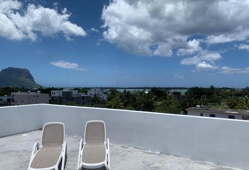 تختخواب و صبحانه Cosy Corner