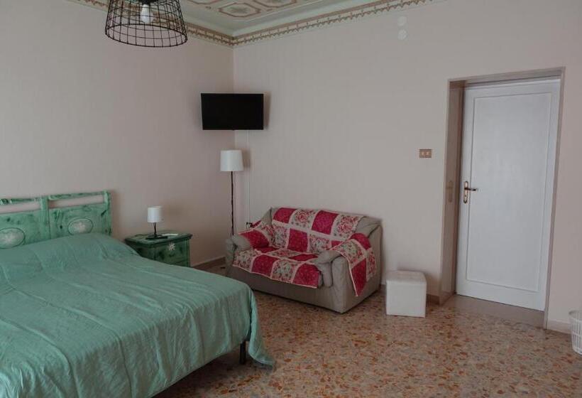 Bed and Breakfast Imperial Room