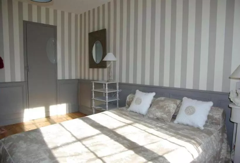 ベッドアンドブレックファースト La Tonnelle Fleurie Chambres D Hôtes