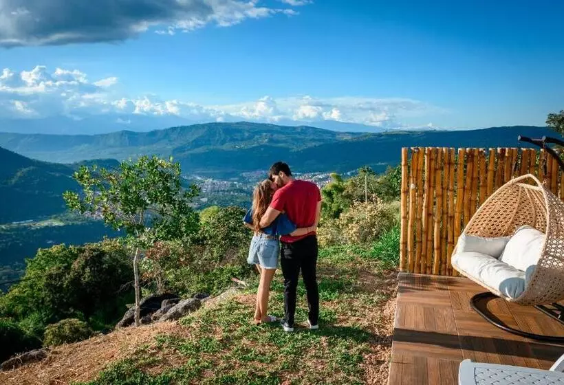 ホテル Glamping Monteverde San Gil