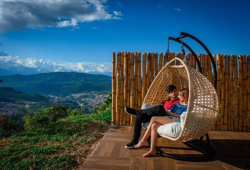 ホテル Glamping Monteverde San Gil