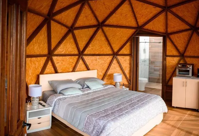ホテル Glamping Monteverde San Gil