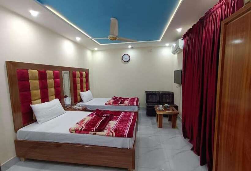 هتل New Royal Palace