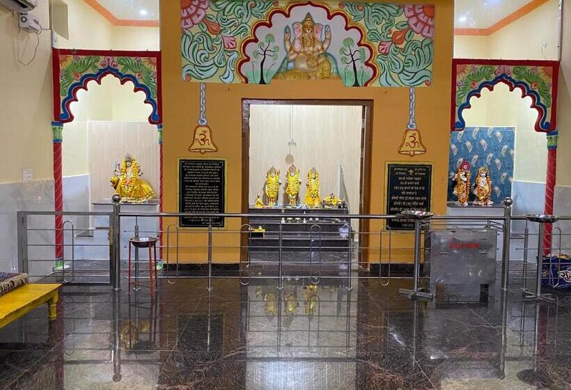 בית מלון כפרי Pitambra Vishranti Grah