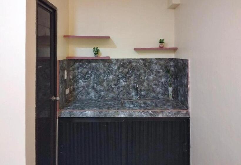 酒店 Reddoorz @ G42 Apartelle Iloilo City