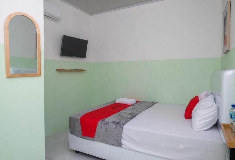 בית מלון כפרי Reddoorz Near Tugu Kartasura