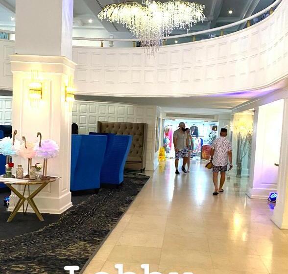 Luxurious Oceanview Apartment   On The Beach   Stay 08 People