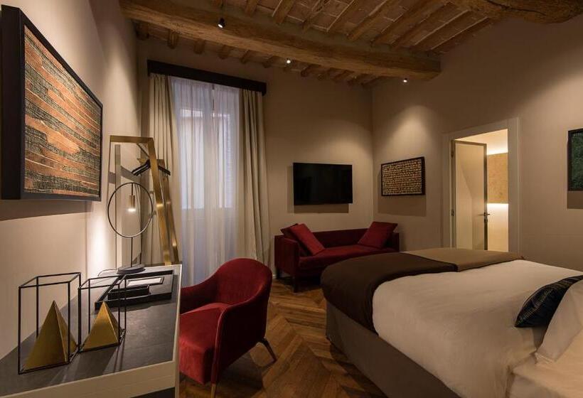 Pension (Hôtel basse catégorie) Times Suites