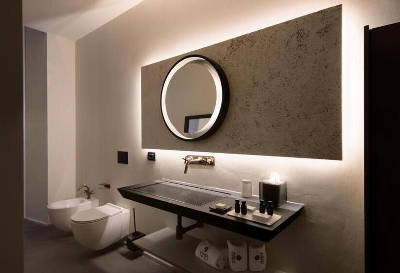 Pension (Hôtel basse catégorie) Times Suites