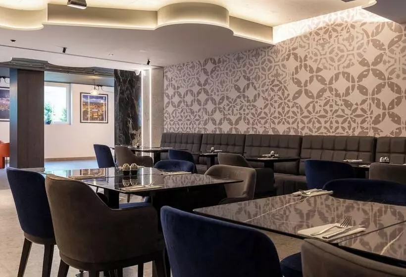 Alavits Hotel By St Hotels