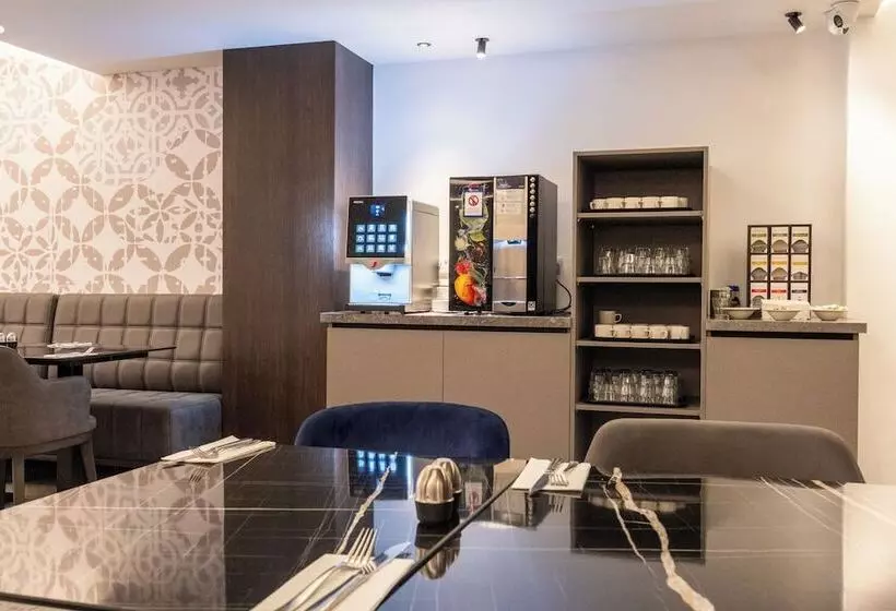 Alavits Hotel By St Hotels