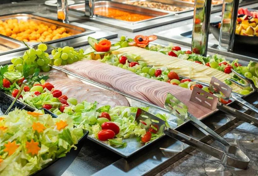 Alavits Hotel By St Hotels