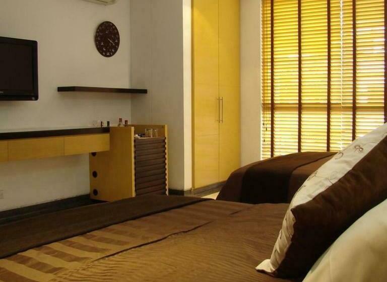 Aw Hotel Luxor Versalles