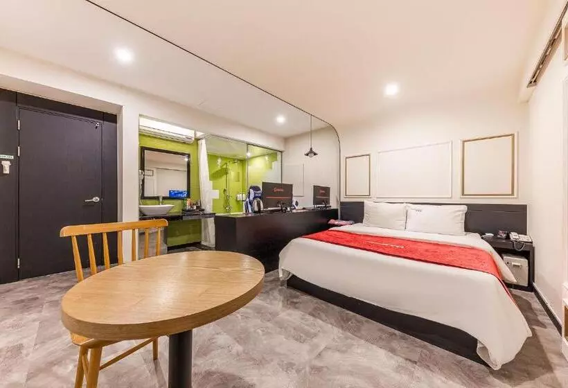 Boutique Hotel Xym