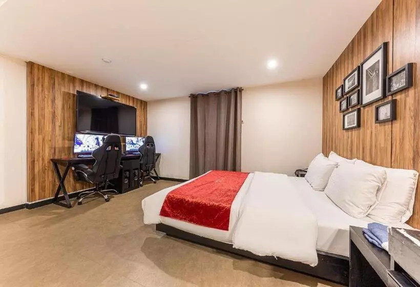 Boutique Hotel Xym