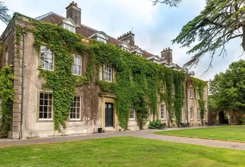 هتل Holbrook Manor & Spa