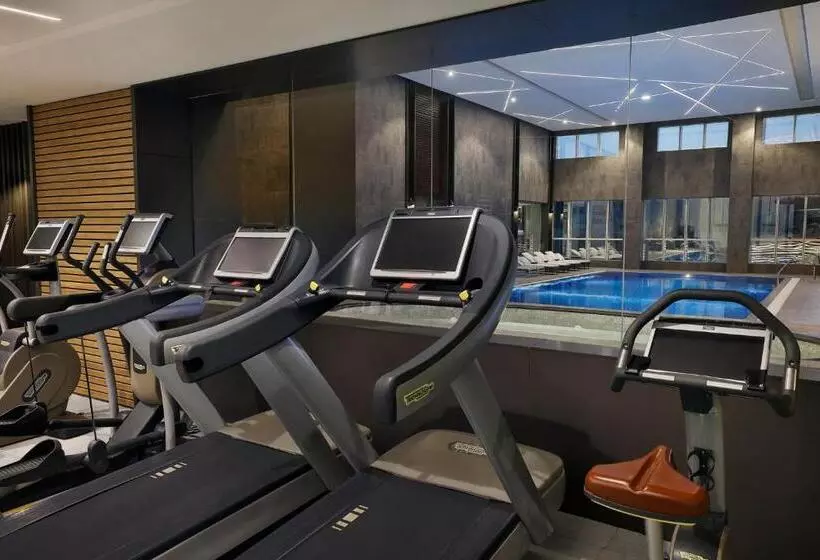 ホテル Holiday Inn & Suites Al Khobar, An Ihg