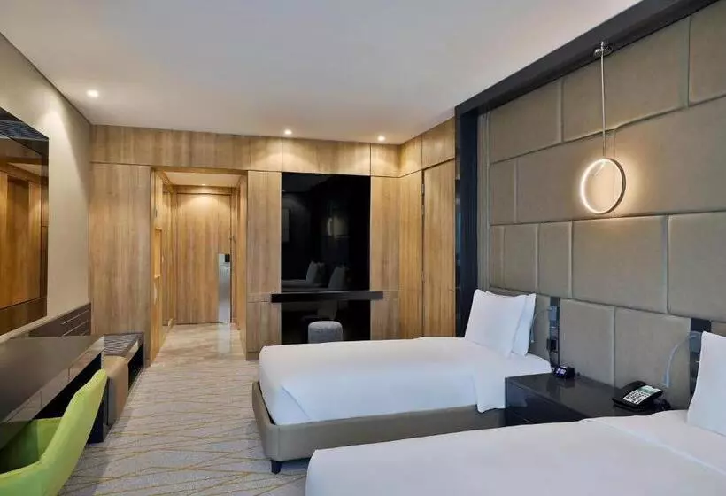 ホテル Holiday Inn & Suites Al Khobar, An Ihg