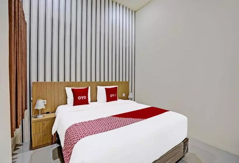 Hotelli Oyo 91997 Ed Smk Models Syariah