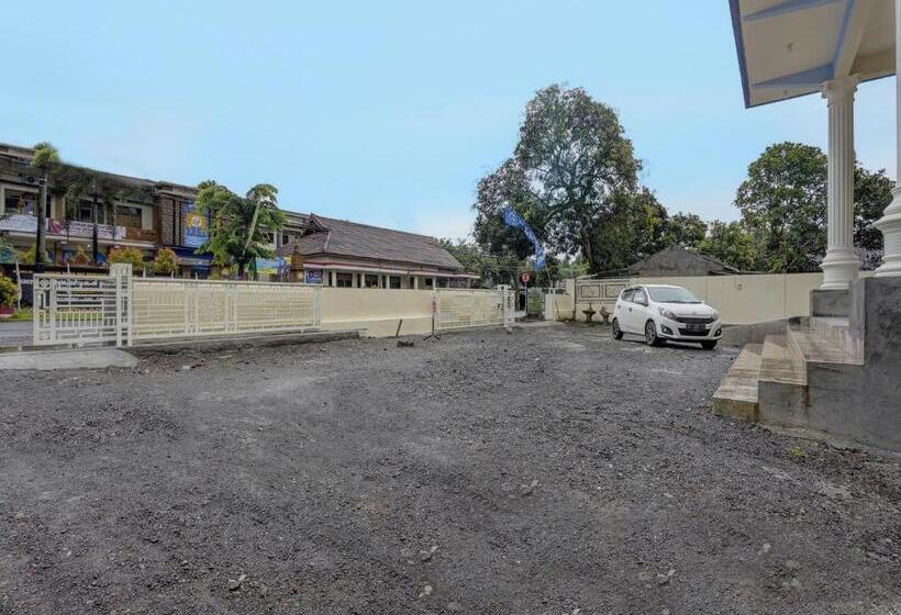 Hotel Oyo 91997 Ed Smk Models Syariah