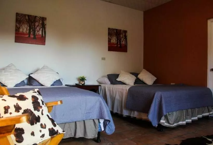 هتل Rancho Sofia