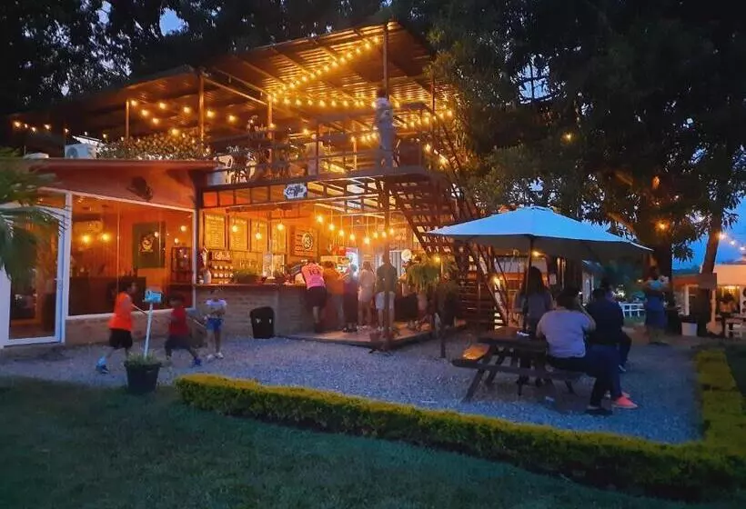 هتل Rancho Sofia