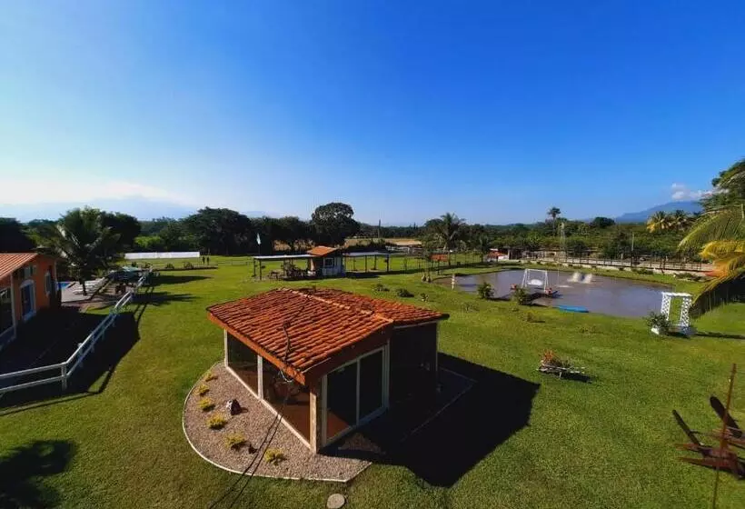 هتل Rancho Sofia