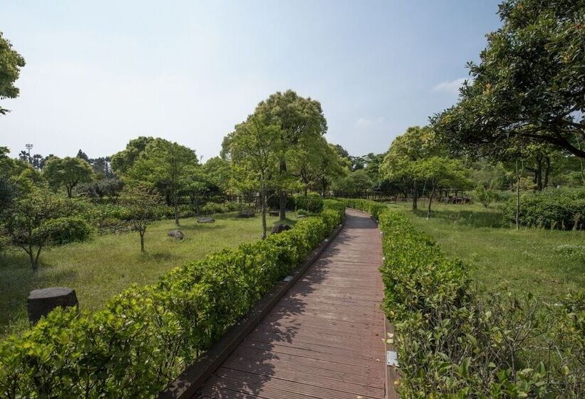 Отель The Grang Seogwipo