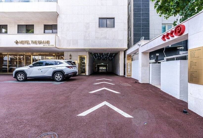 Отель The Grang Seogwipo