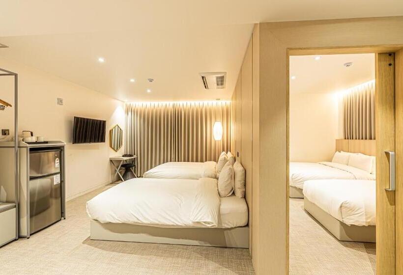 Отель The Grang Seogwipo