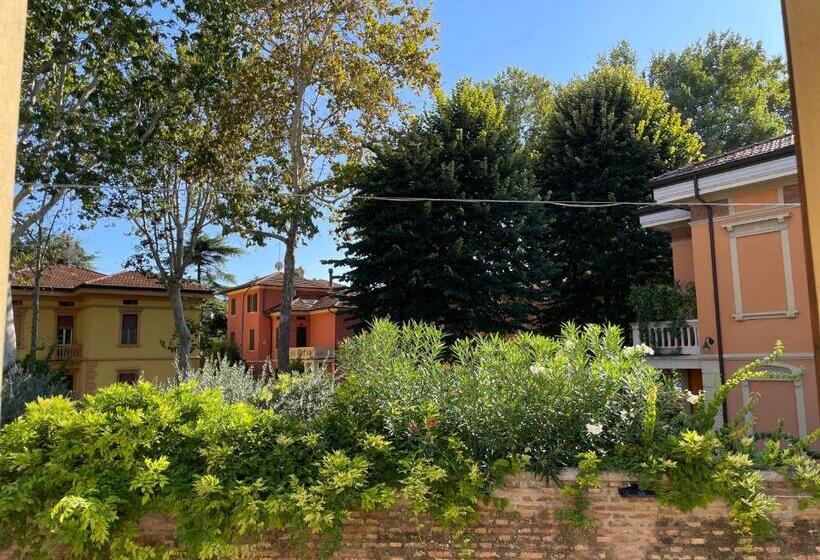 پانسیون Borgogna 14