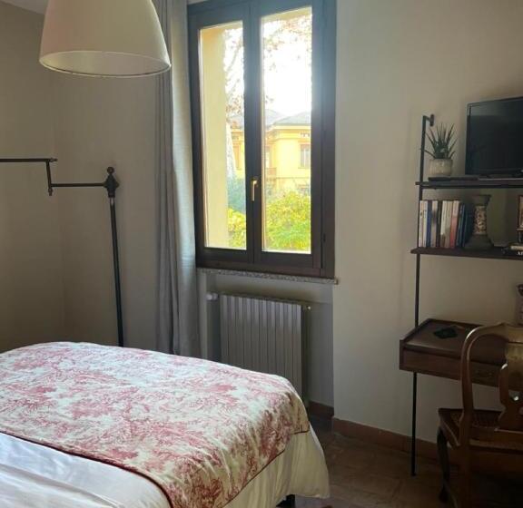 پانسیون Borgogna 14