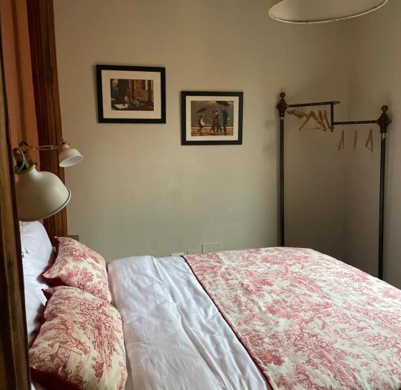 پانسیون Borgogna 14