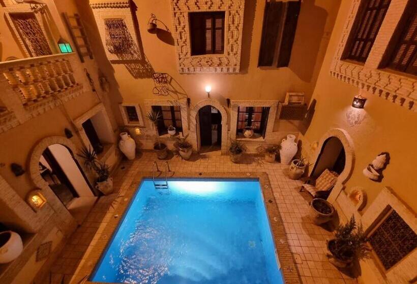 פנסיון Dar El Sultan Tozeur