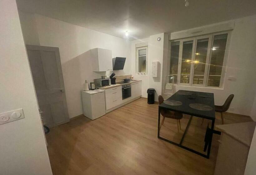 ペンション Duplex à Noyon