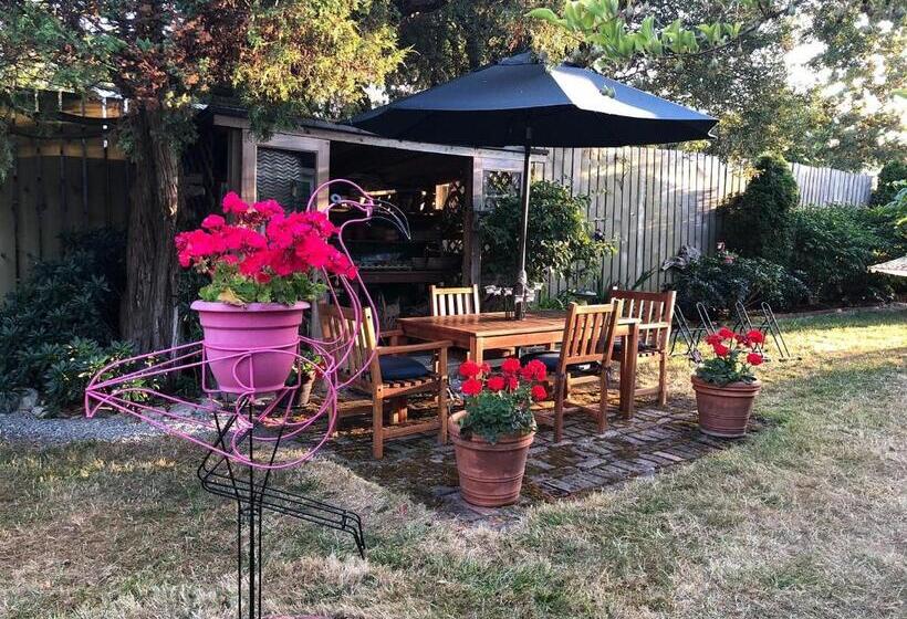 The Kirkhouse Bed And Breakfast