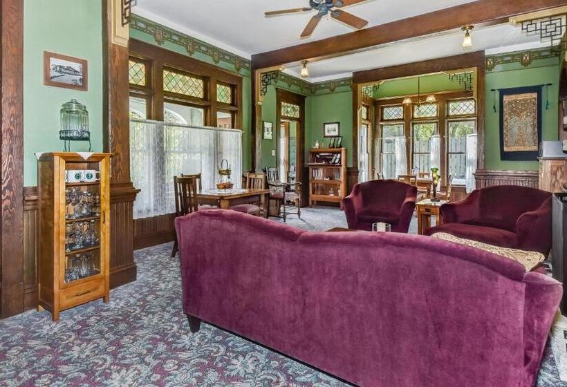 The Kirkhouse Bed And Breakfast