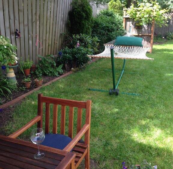 The Kirkhouse Bed And Breakfast